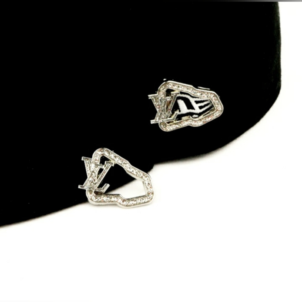 HAT PIN - Picture 2 of 3